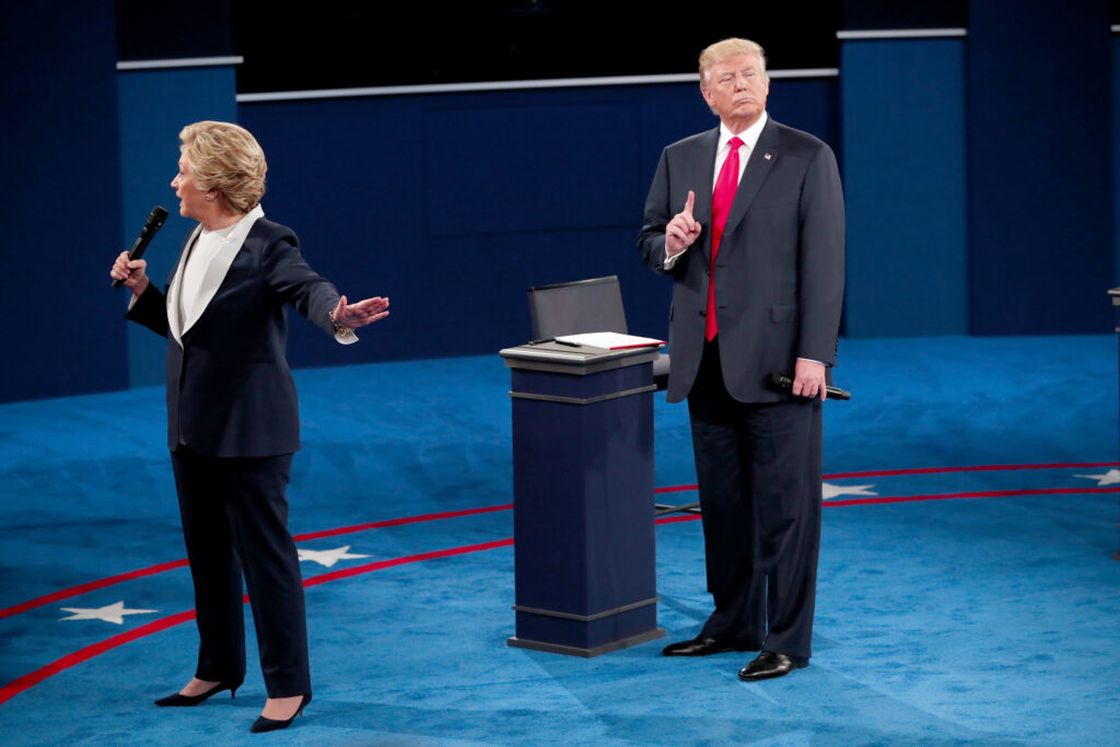 Trump vs Hillary Clinton dibattito al veleno 2016